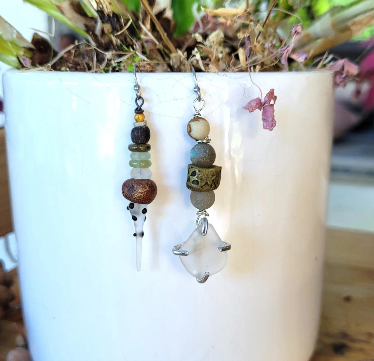 Eclectic, asymmetrical, tribal, grungy earrings: glass pebbles.. – photo 4